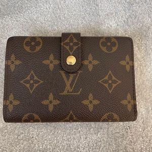 Louis Vuitton Authentic short wallet Mono